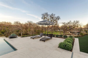 Yard (Photo by Allie Beth Allman & Associates)