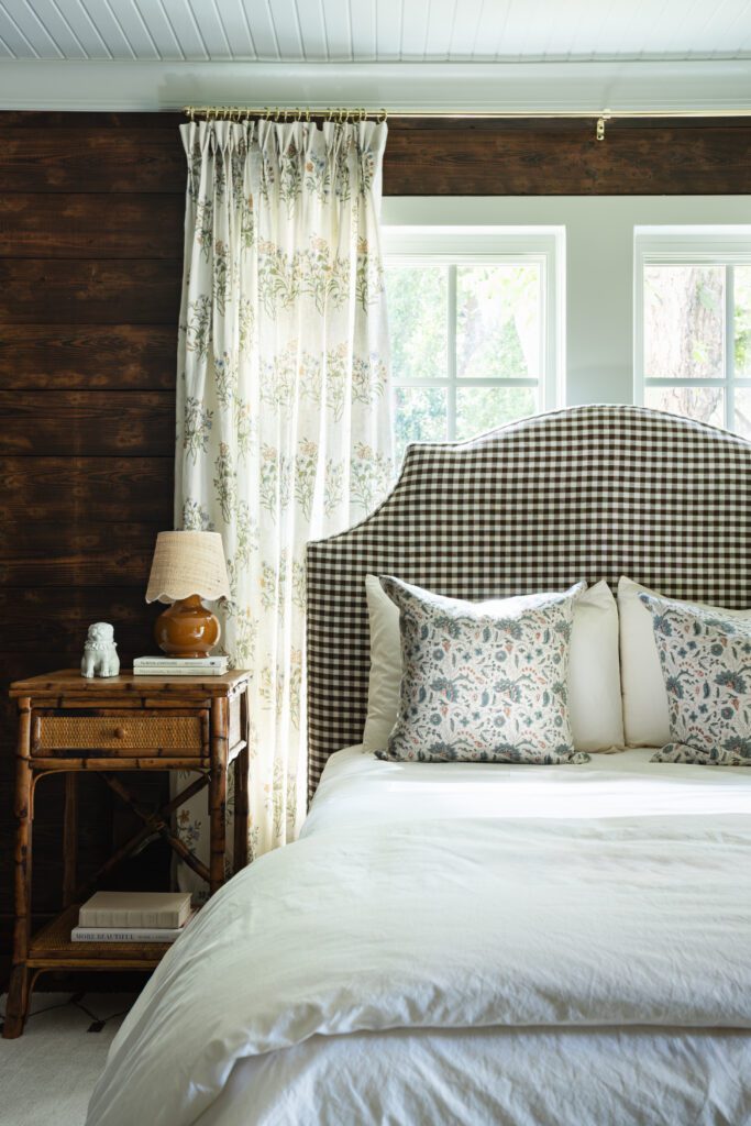 Dallas-based furniture company Headboards World has quickly become a destination for beautifully crafted upholstered beds and custom furniture pieces. (Courtesy of Bess Lovern Designs)