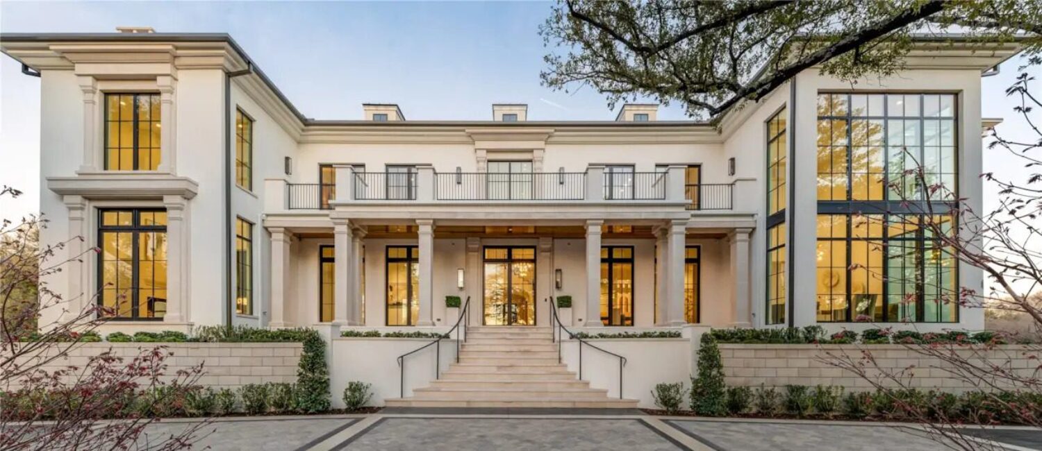 exterior (Photo by Allie Beth Allman & Associates)