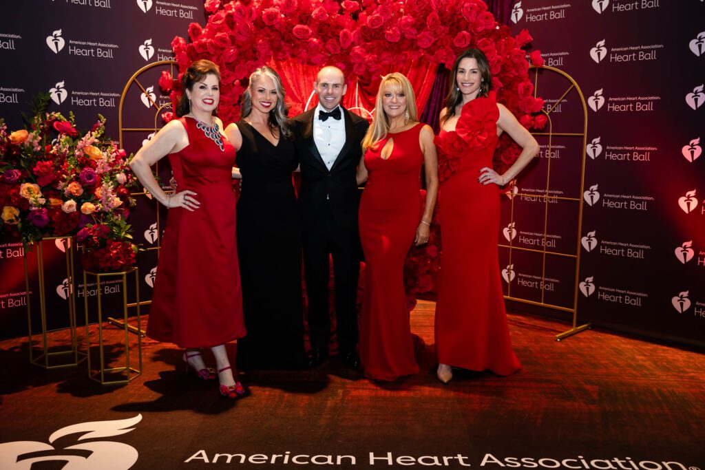 Guests wore their finest red for the annual Montgomery & North Harris Heart Ball at The Woodlands Waterway Marriott. (Photo courtesy WDR Imagery)