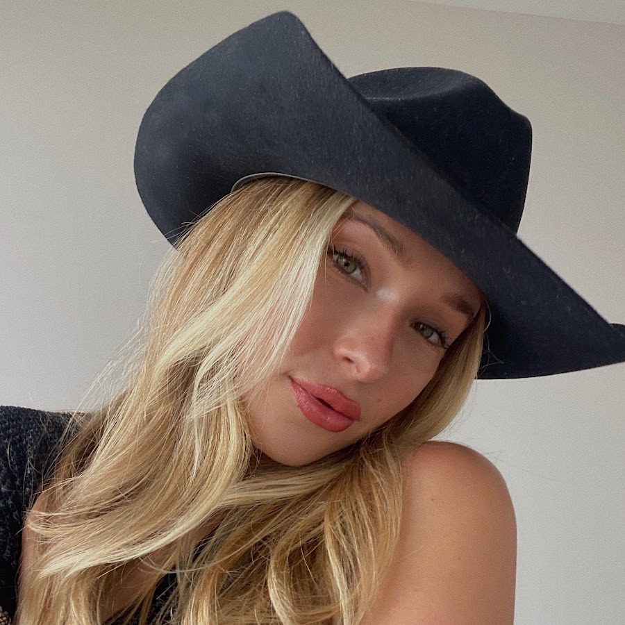 Payton Ross' weekly podcast, Note to Self, is part of Dear Media, one of the largest podcast networks built around female creators. (Courtesy)