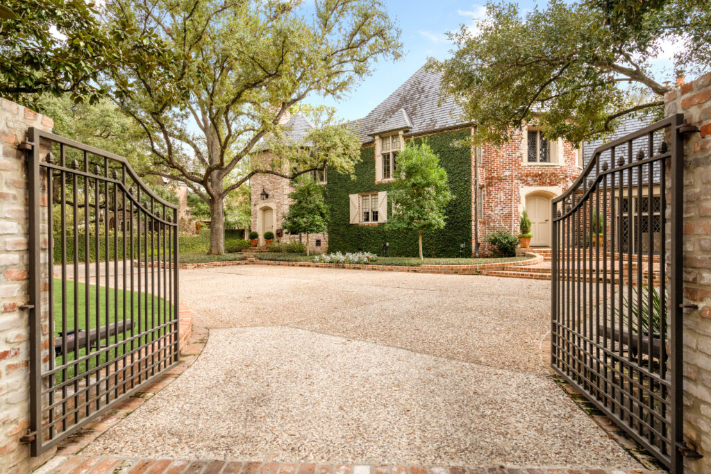 At 1419 Kirby the River Oaks mansion built in 1931 brings timeless architectural elegance, (Photo by Sonya Bertolino/Compass)