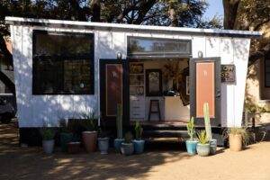 Fort Worth fashion news