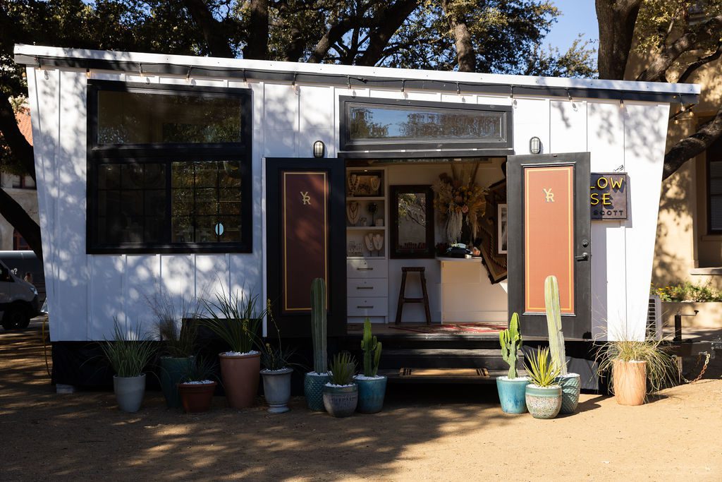 Throughout the 2026 Fort Worth Stock Show and Rodeo, Yellow Rose by Kendra Scott set up a pop-up store near Mule Ally, offering locals the opportunity to shop at the ranch-inspired lifestyle brand that sells jewelry, apparel, and accessories. (Courtesy)
