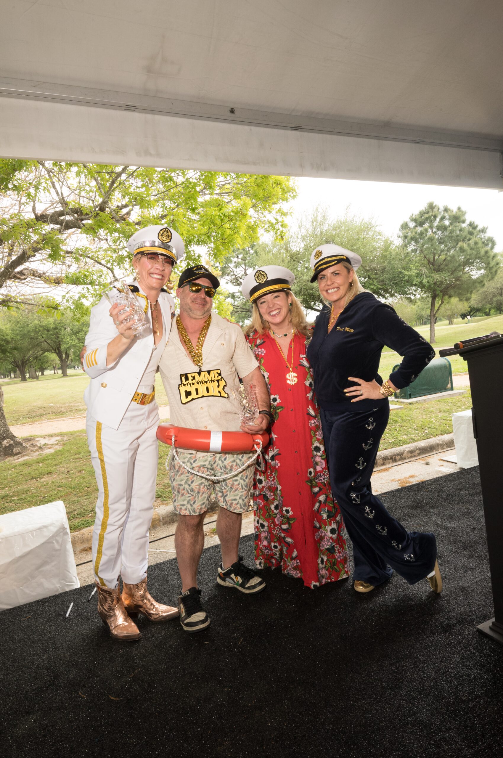 Best Dressed Winners Natalie Vaclavik and Seth Siegel-Gardner with Caroline Nabors and Vanessa Ames