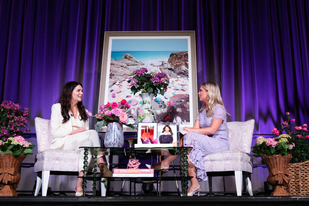 Chick Lit Luncheon speaker Lauren Graham and Fox4 Good Day anchor Paige Ellenberger. (Photo by Tamytha Cameron, Celeste Cass, Nate Rehlander and Kelly Alexander)