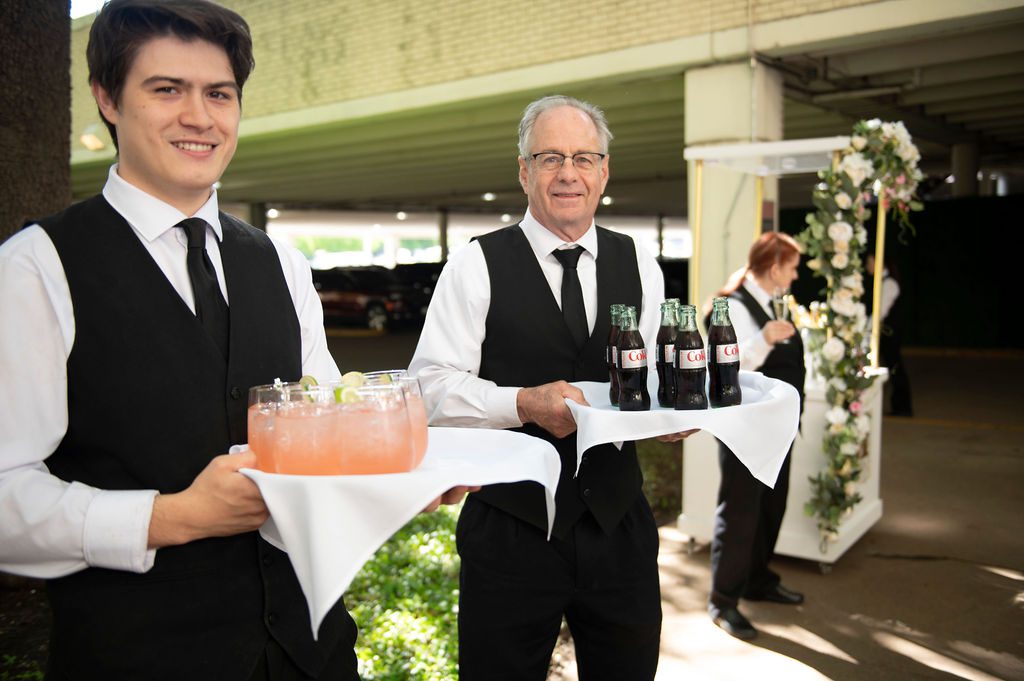 Palomas and Diet Cokes awaited guests upon their arrival. (Photo by Tamytha Cameron Photography)