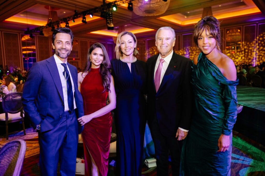 Dr. Nimesh Patel, Bina Palnitkar, Jeny Bania, Tim Headington, Jessica Nowitzki (Photo by Lori Wilson Photography)