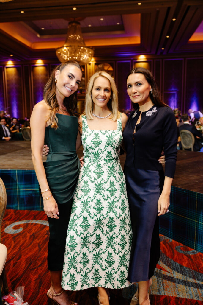 Elizabeth Chambers, Meredith Land, Kimberly Whitman (Photo by Lori Wilson Photography)