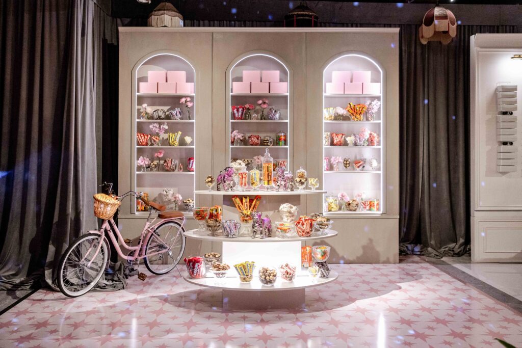 Guests filled their bags with candy from the sweets shop. (Photo by Anastasiia Photography)