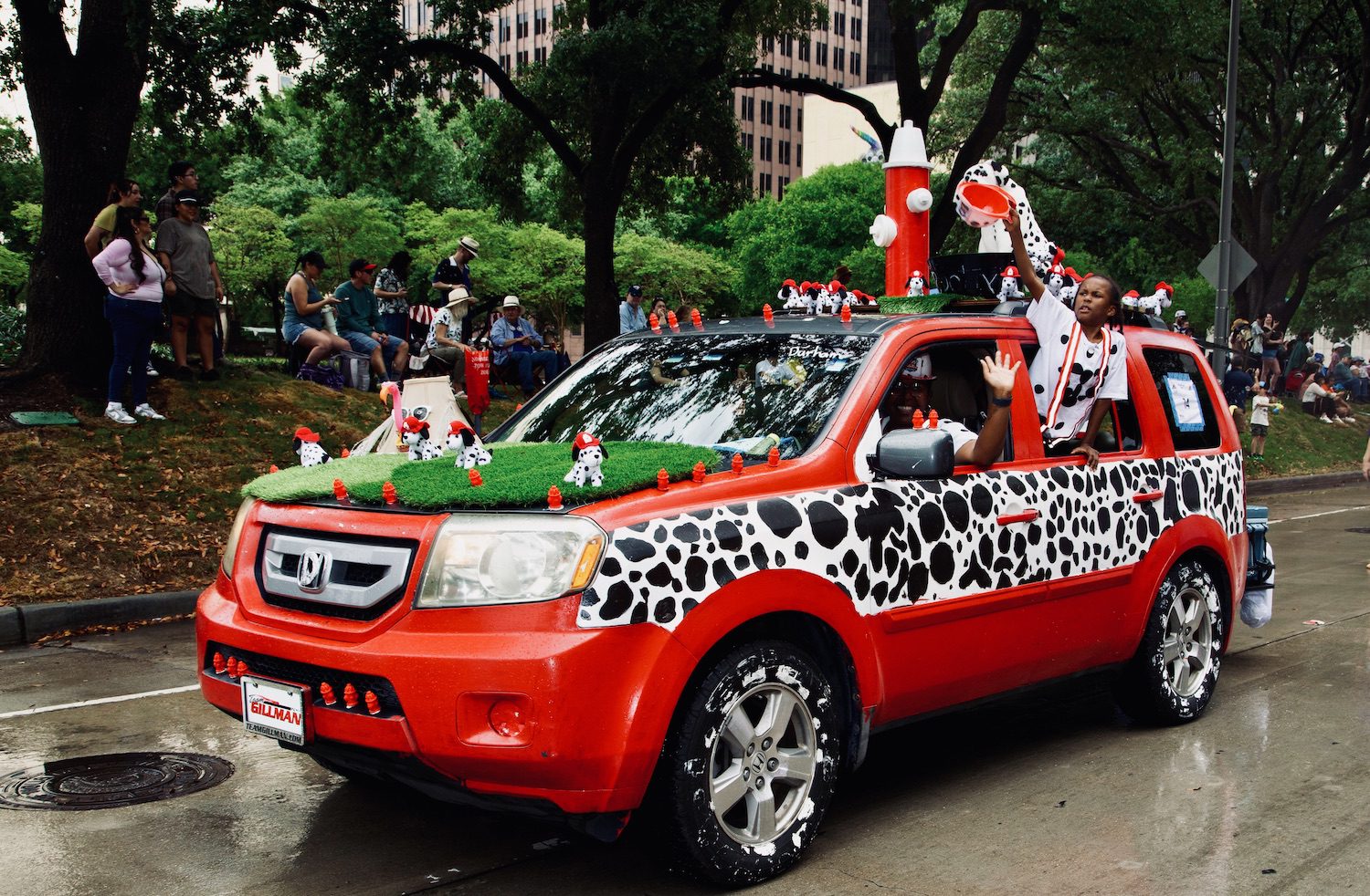 “Spotty’s Rescue Squad” by Durham Elementary School at the Orange Show’s 39th Annual Art Car Parade. (Photo by Mike Herrera)