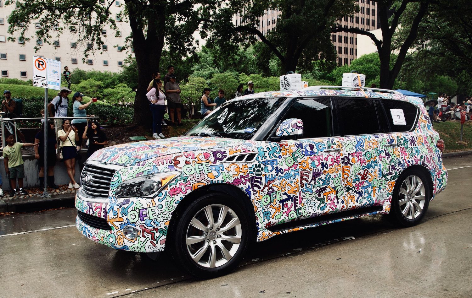 “Keith Haring Mobile” by Oak Forest Elementary School at the Orange Show’s 39th Annual Art Car Parade. (Photo by Mike Herrera)