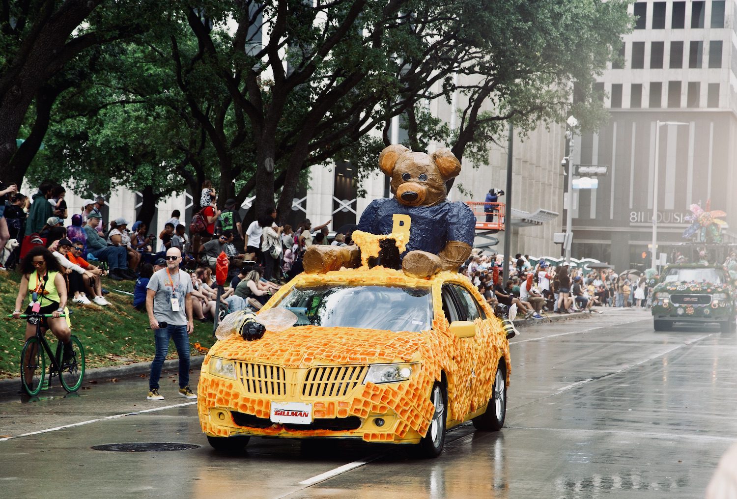 “Unbearably Sticky Ride” by Burbank Elementary School at the Orange Show’s 39th Annual Art Car Parade. (Photo by Mike Herrera)