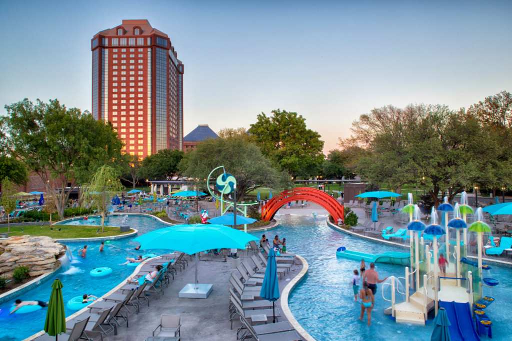Make it a true day to remember at Hilton Anatole and book a private party at JadeWaters.