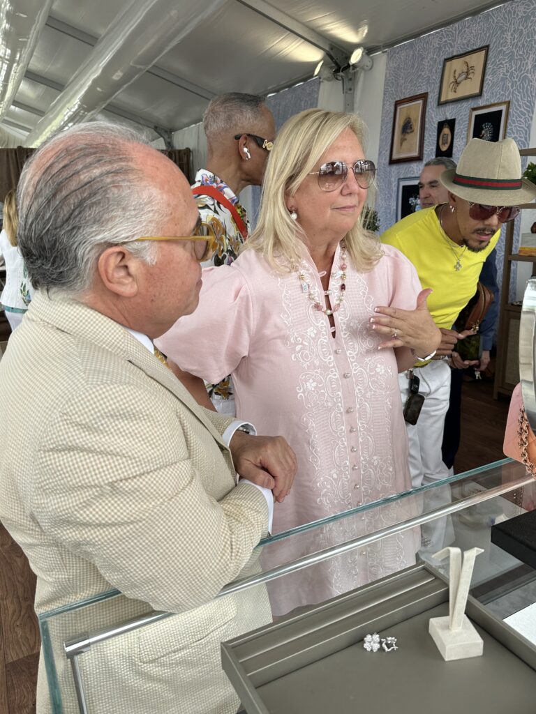 Seaman Schepps owner and creative director Anthony Hopenhajm discusses pearls with Elizabeth Elder  (Photo by Shelby Hodge)