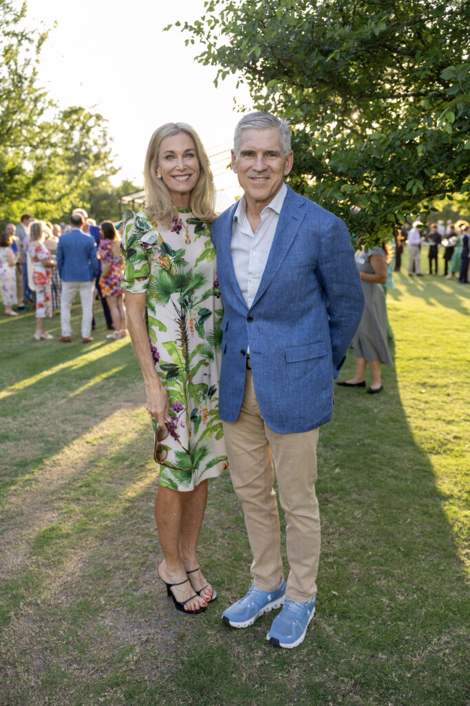 Janet & Paul Hobby at Memorial Park Conservancy's The Park Ball held in the Clay Family Eastern Glades (Photo by Jenny Antill)