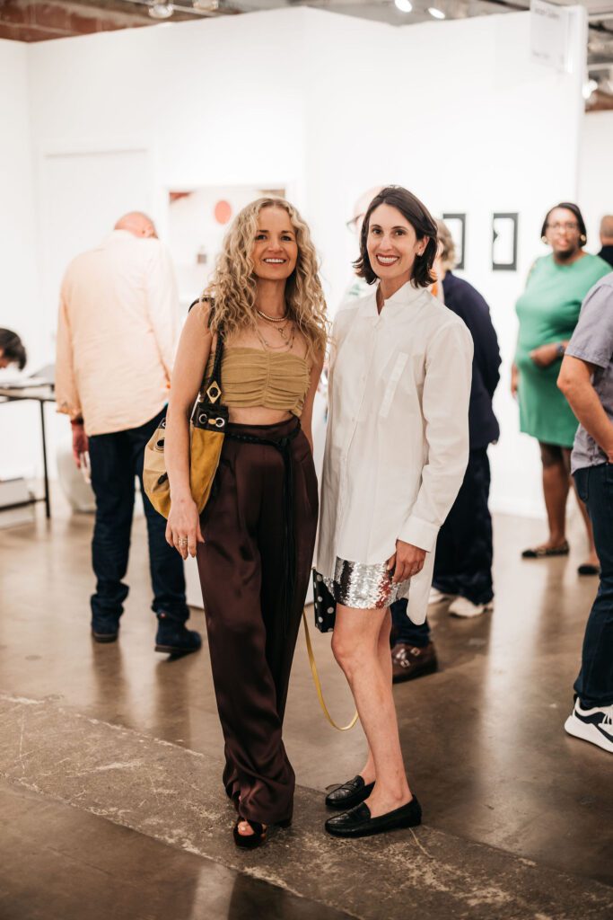 Jenny Esping, Robyn Siegel (Photo by Chase Hall)
