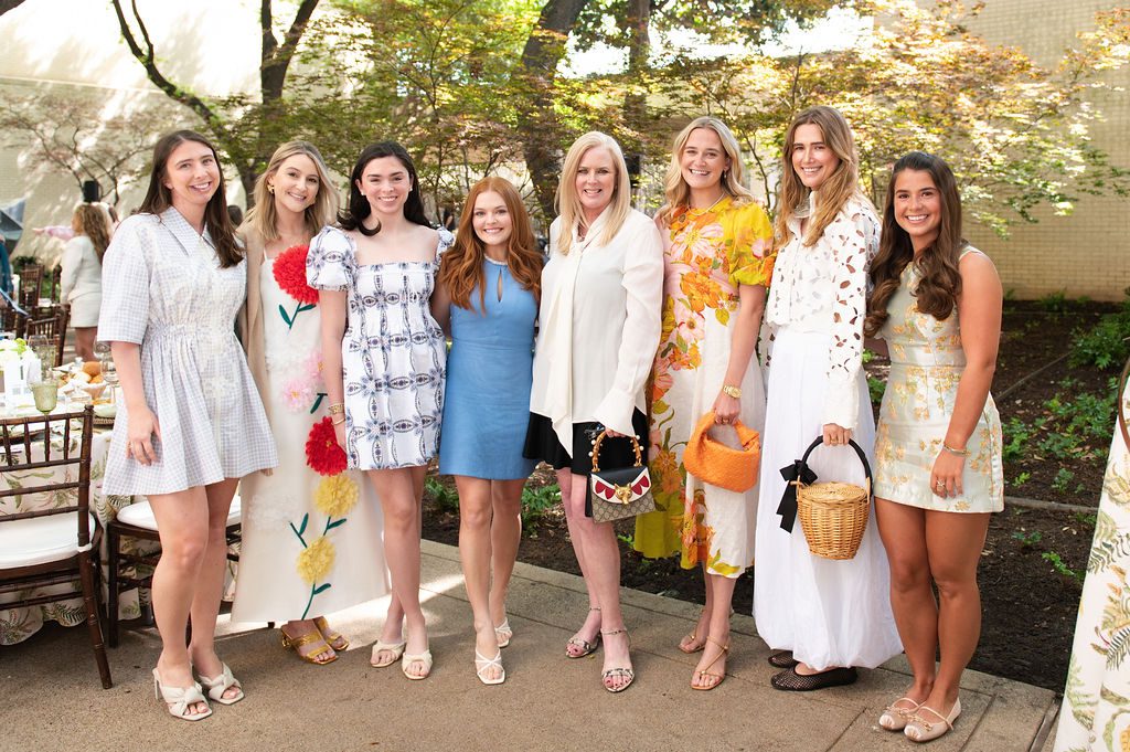 Kathryn Williams, Macye Tillery, Virginia Smith, Mary Wesley Maddox, Suzanne Droese, Elizabeth McVean, Anna Caroline Turner, Audrey Davros (Photo by Tamytha Cameron Photography)