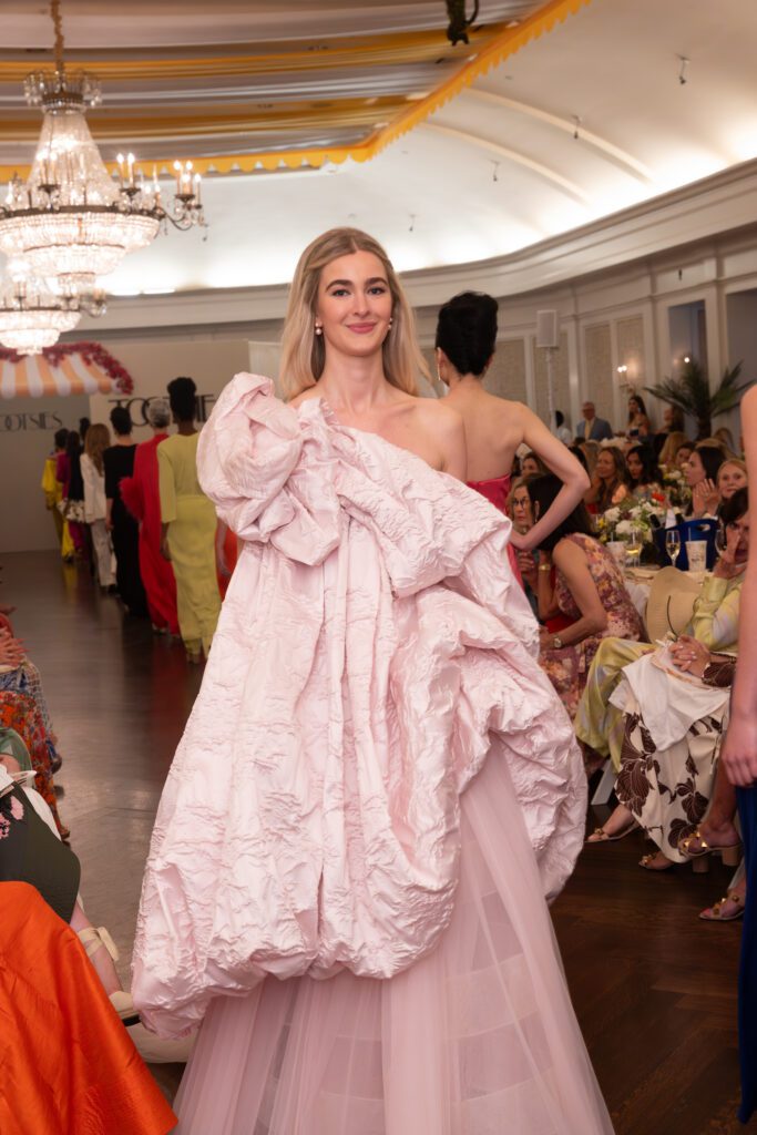 Neal Hamil Kitty Lindley wearing the finale gown by Aknvas at the River Oaks tennis tournament luncheon (Photo by Daniel Ortiz)