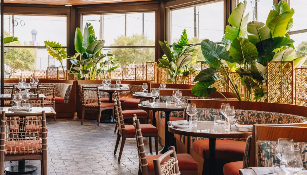 Dallas gets a new hot spot for al fresco dining with Maroma's patio.  (Photo by Samantha Marie Photography)