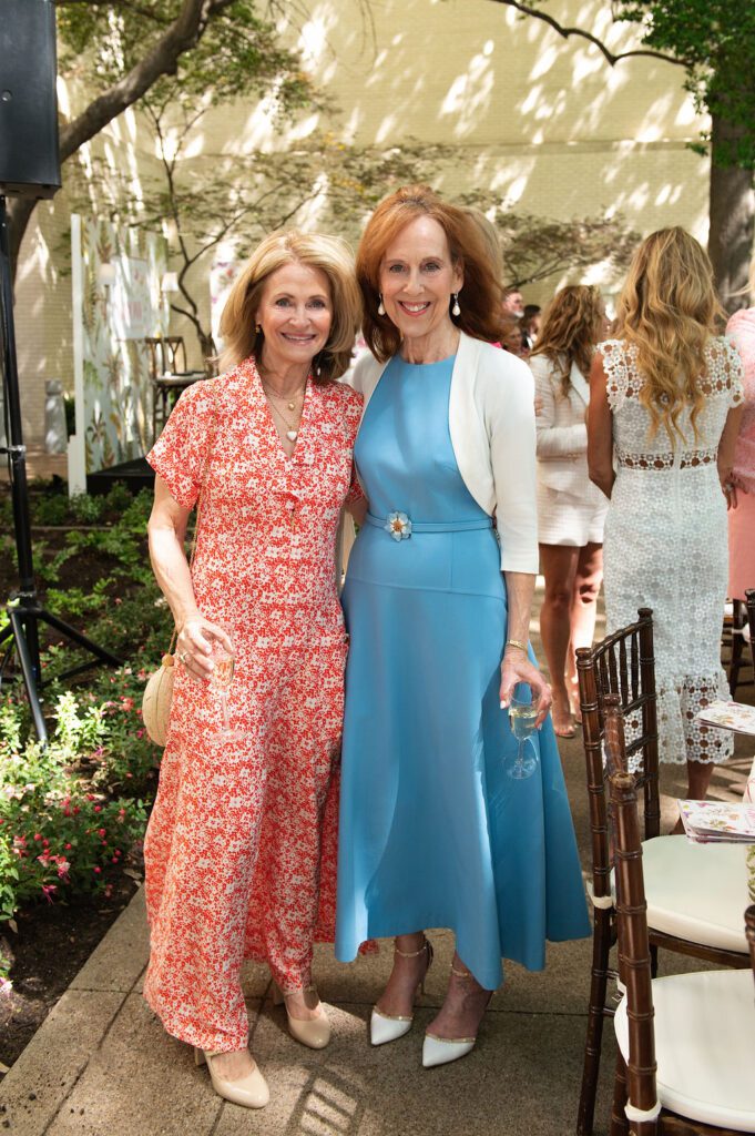 Martha Ausburn, Susan Farris (Photo by Tamytha Cameron Photography)