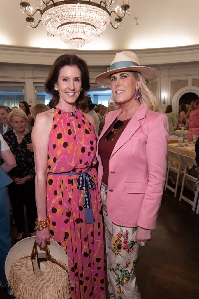 Phoebe Tudor, Courtney Hopson at the River Oaks tennis tournament luncheon (Photo by Daniel Ortiz)