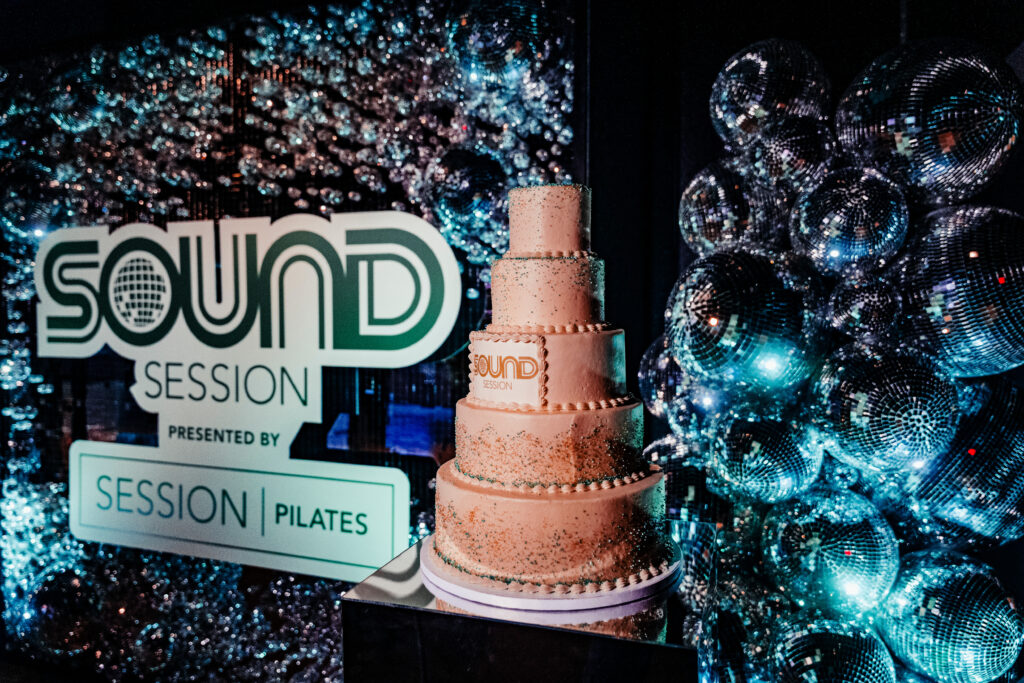 SESSION 10 Year Cake by Founding Circle Member Susan Sarich of SusieCakes (Photo by Karlo X. Ramos)