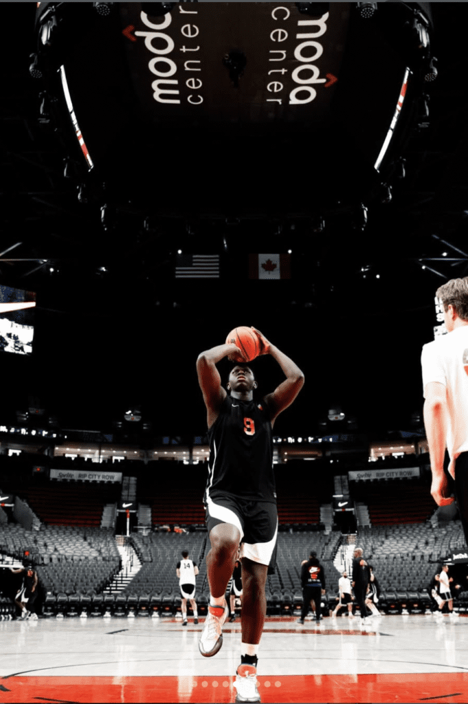 Aradan Diane is a physical force and University of Houston's latest McDonald's All American (@ArafanDiane)