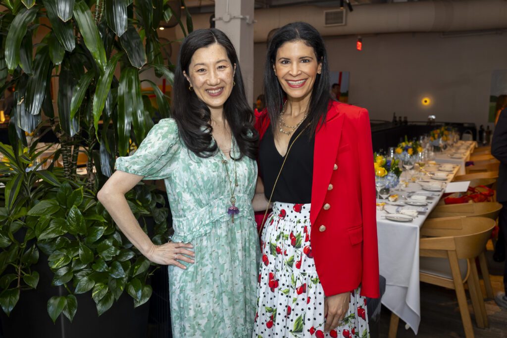 Sonja Kostich, Kristy Bradshaw at Navy Blue for Houston Ballet's 'Raising the Bar' dinner

 (Photo by Annie Mulligan)