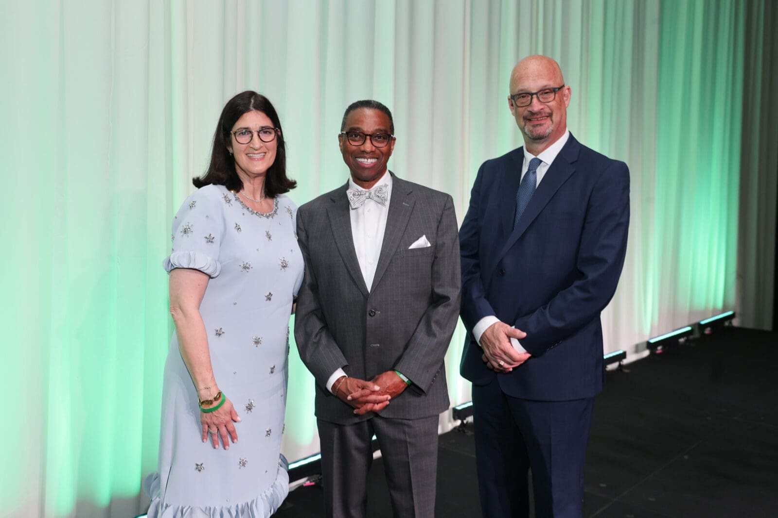 HMH board chair Elyse Spector Kalmans, emcee Khambrel Marshall, HMH CEO Gary Weisserman  at the Holocaust Museum Houston  Lyndon Baines Johnson Moral Courage Award Dinner (Photo by Priscilla Dickson)