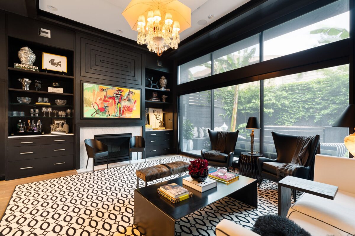 Houston Real Estate Power Player's Posh Bachelor Pad in Montrose Turns Heads — Fabulousness and a $1.38 Million Asking Price