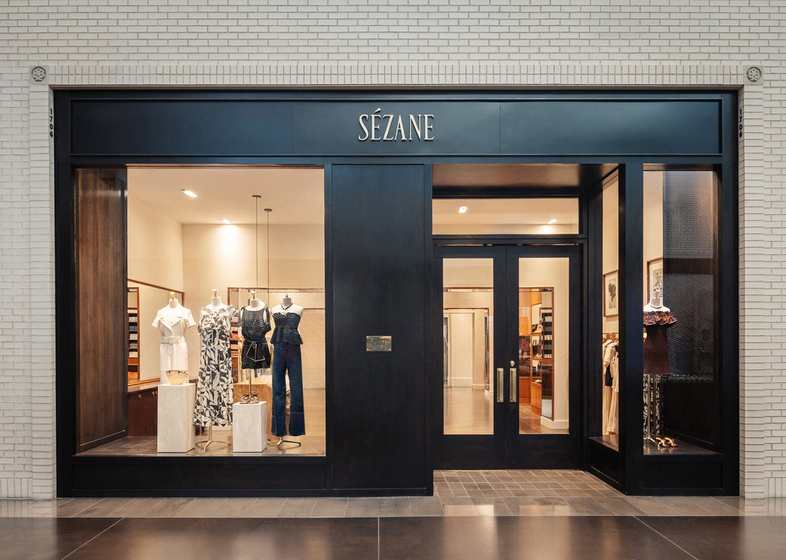 20260624_SEZANE_STORE_DALLAS_PREVIEW_SHOT1_WINDOW-1 (Photo by Sézane)