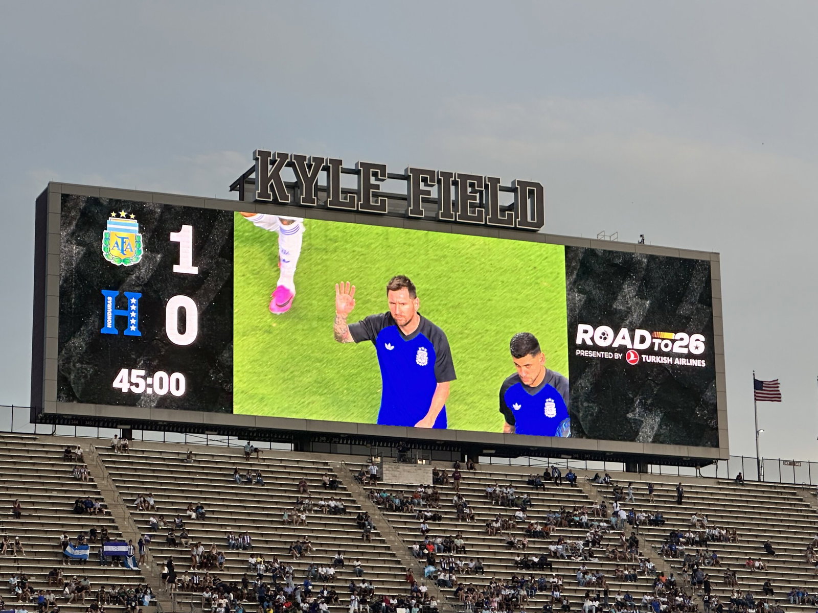 Messi halftime exit Argentina Honduras Road to 2026 Kyle Field