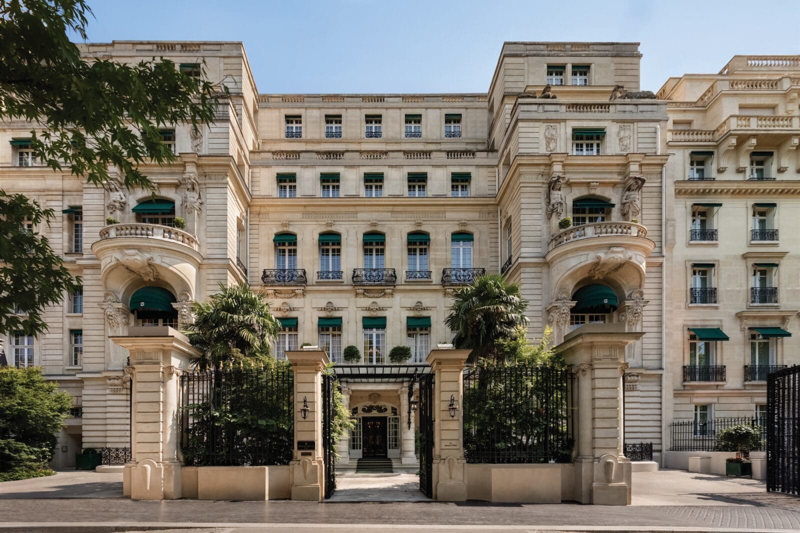 Why Shangri-La Paris Is One of the City’s Most Iconic Luxury Hotels