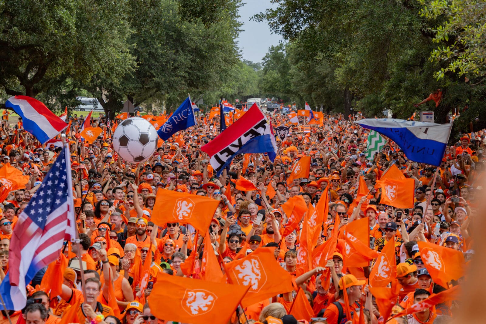 The biggest Netherlands Oranje fan walk of the entire World Cup had thousands of Houstonians jumping in.