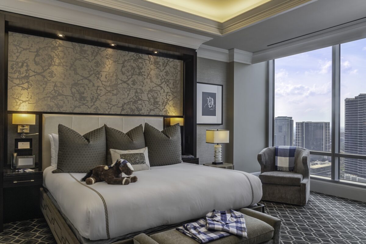 Houston's Five Star Hotel Unveils New Sublime Sleep Suites — The Post Oak Teams Up With Swedish Mattress Maestros