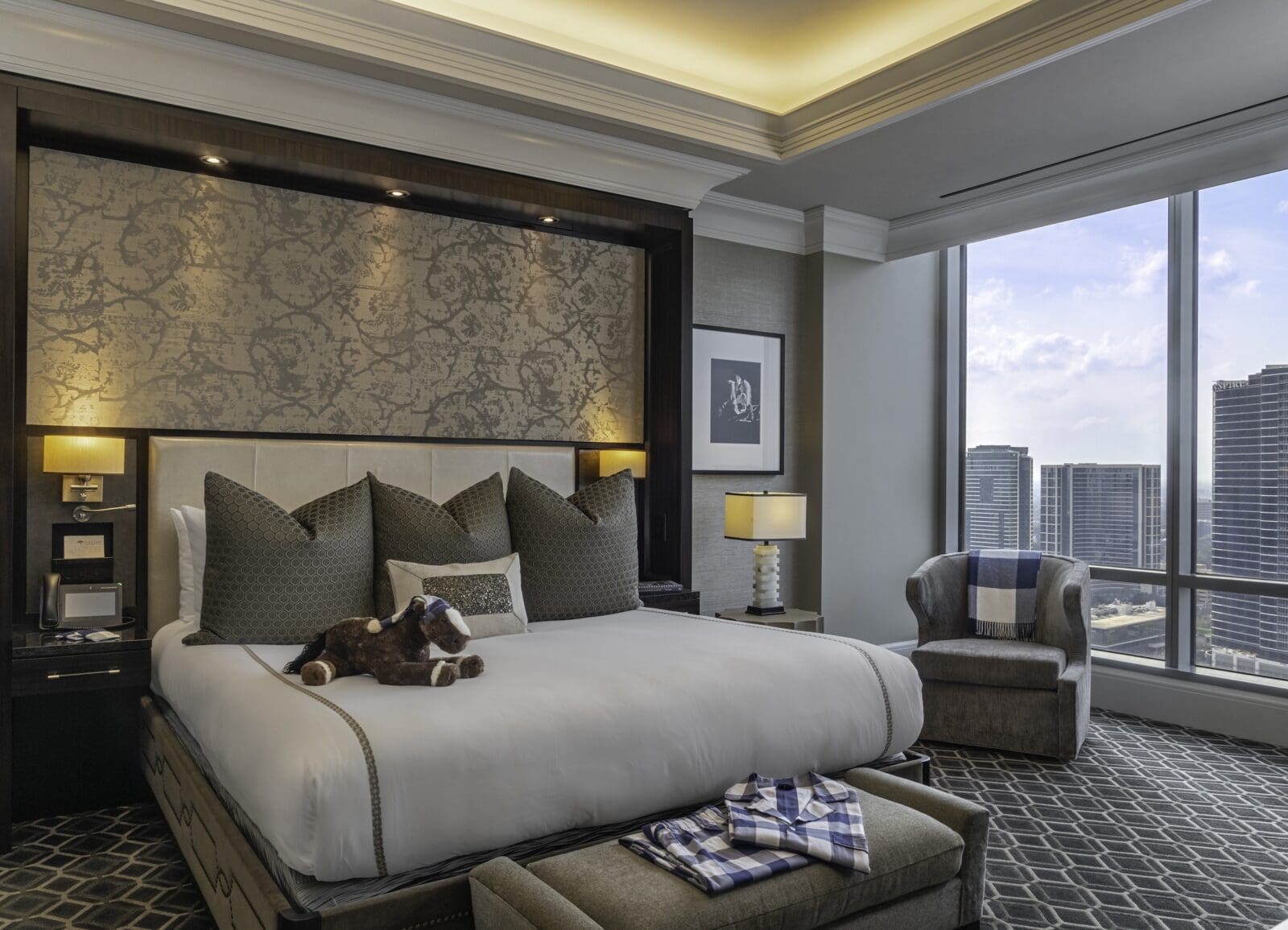 Houston’s Five Star Hotel Unveils New Sublime Sleep Suites — The Post Oak Teams Up With Swedish Mattress Maestros