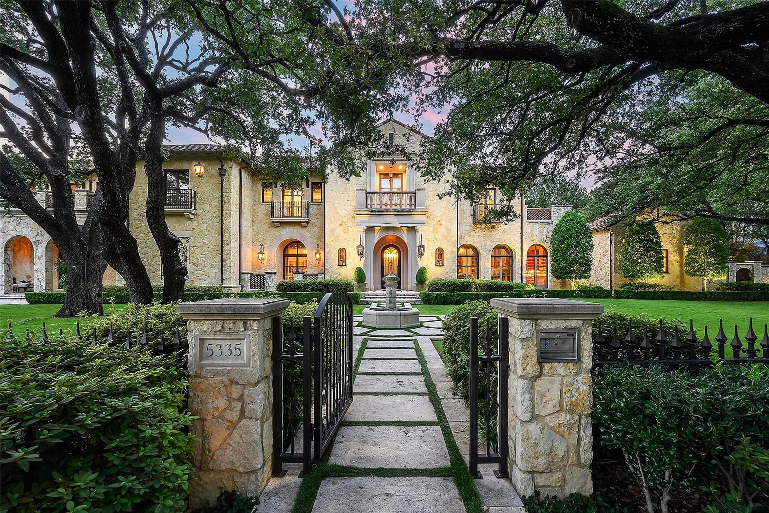 A Tuscan Estate Tucked in Dallas’ Old Preston Hollow Hits the Market for $10.9 Million