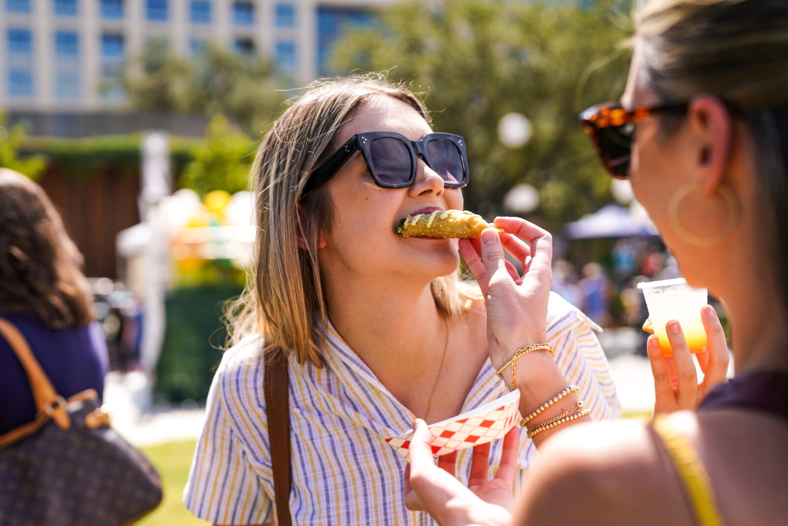 Chefs For Farmers celebrates the vibrant culinary scene of Texas, bringing together these ‍top voices and talents - whether they be a chef, farmer, or enthusiast. 