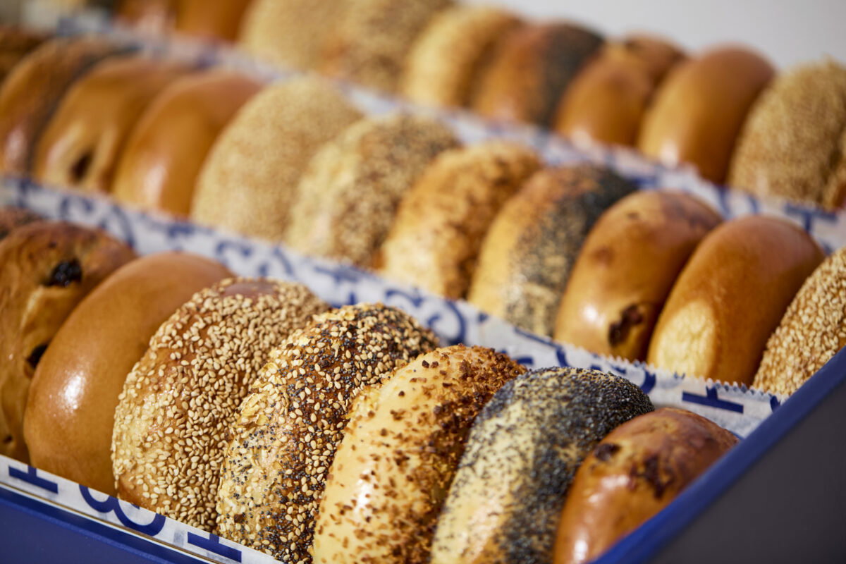 Long Lines Greet a New York Bagel Favorite's First Houston Shop — H&H Bagels Makes Texas History In River Oaks