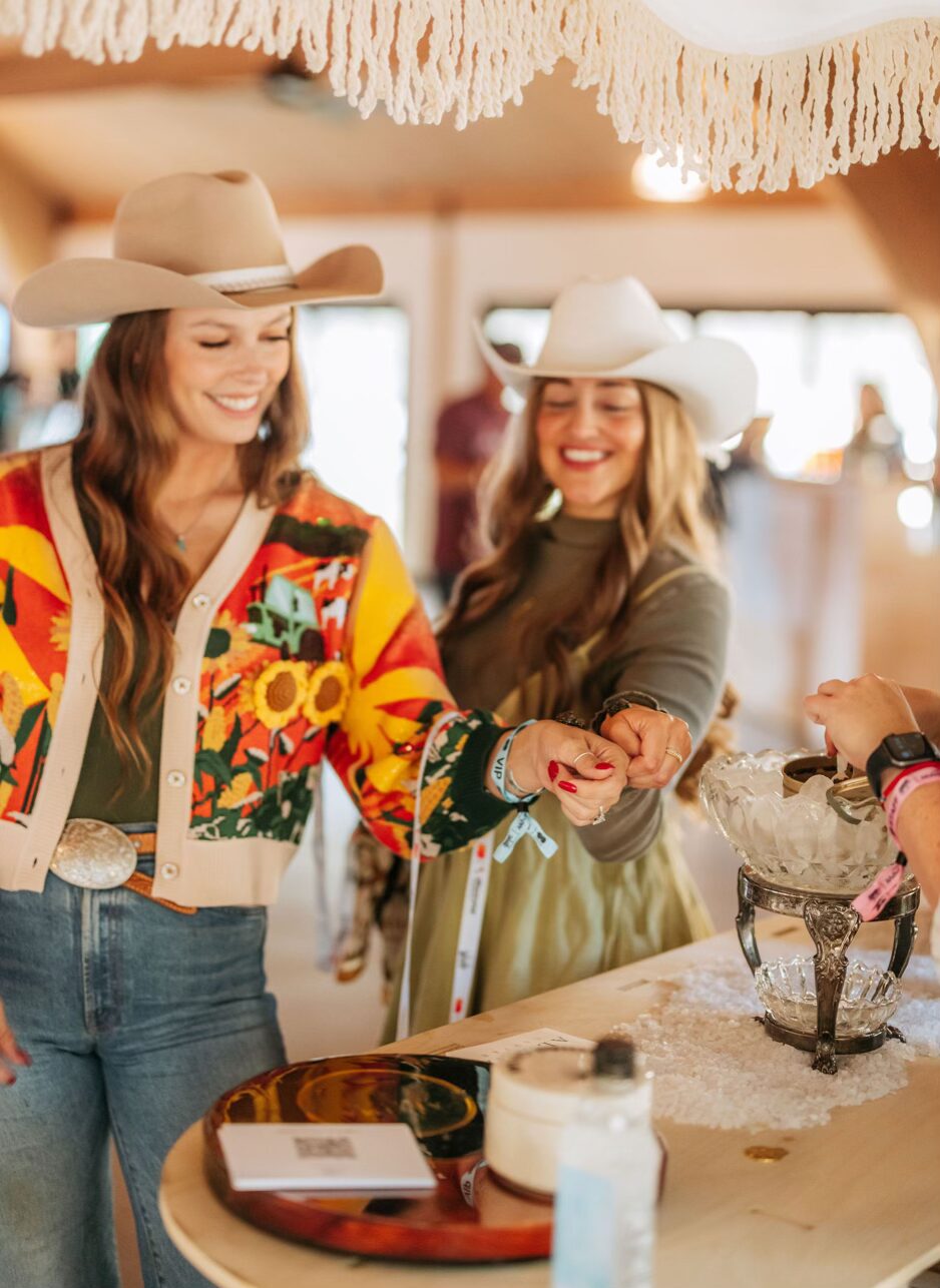 Guests will experience dishes from acclaimed Houston restaurants including Hugo’s, Musaafer, JŪN, Brasserie 19, Azumi, Long Weekend, Belly of the Beast and more. 
