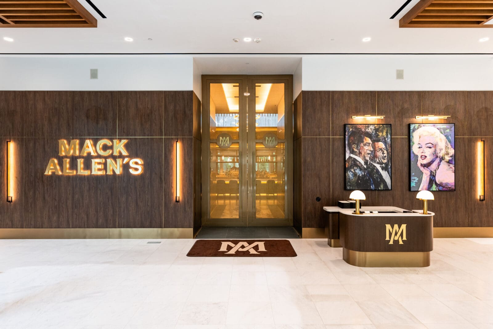 Taking up residence on the entire first floor of a 28-story office building dubbed the 5Pop (4400 Post Oak Parkway), Mack Allen’s stands at the convergence of River Oaks and Uptown. (Photo by Michael Anthony)