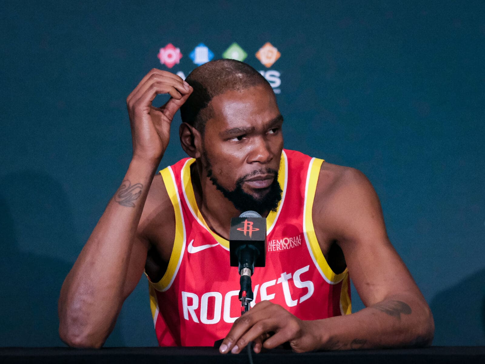 Kevin Durant knows what a team that can win it all looks like.  (Photo by F. Carter Smith)