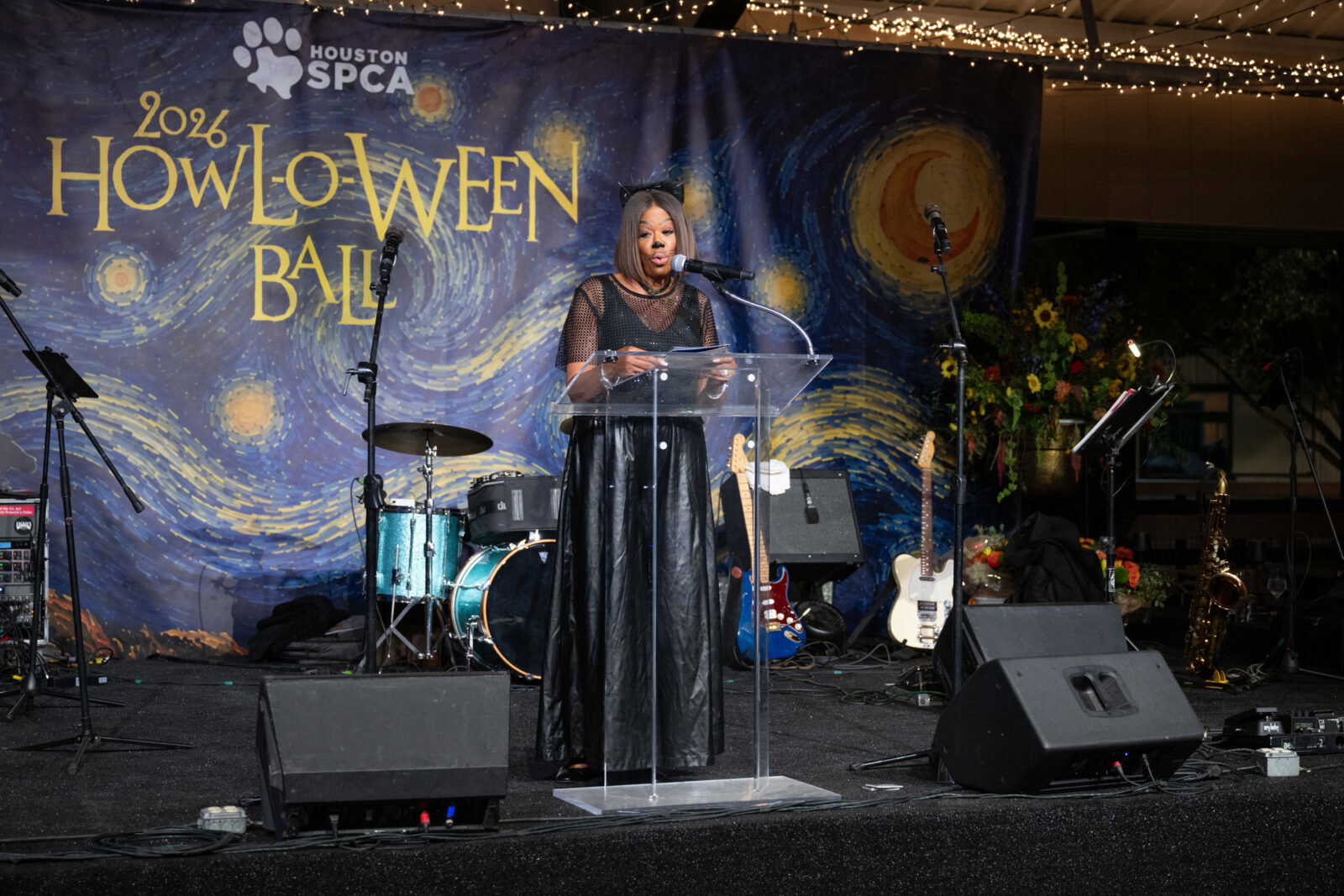 Great Day Houston's Deborah Duncan serves as emcee at the Houston SPCA's Howl-O-Ween Ball (Photo by Wilson Parish)