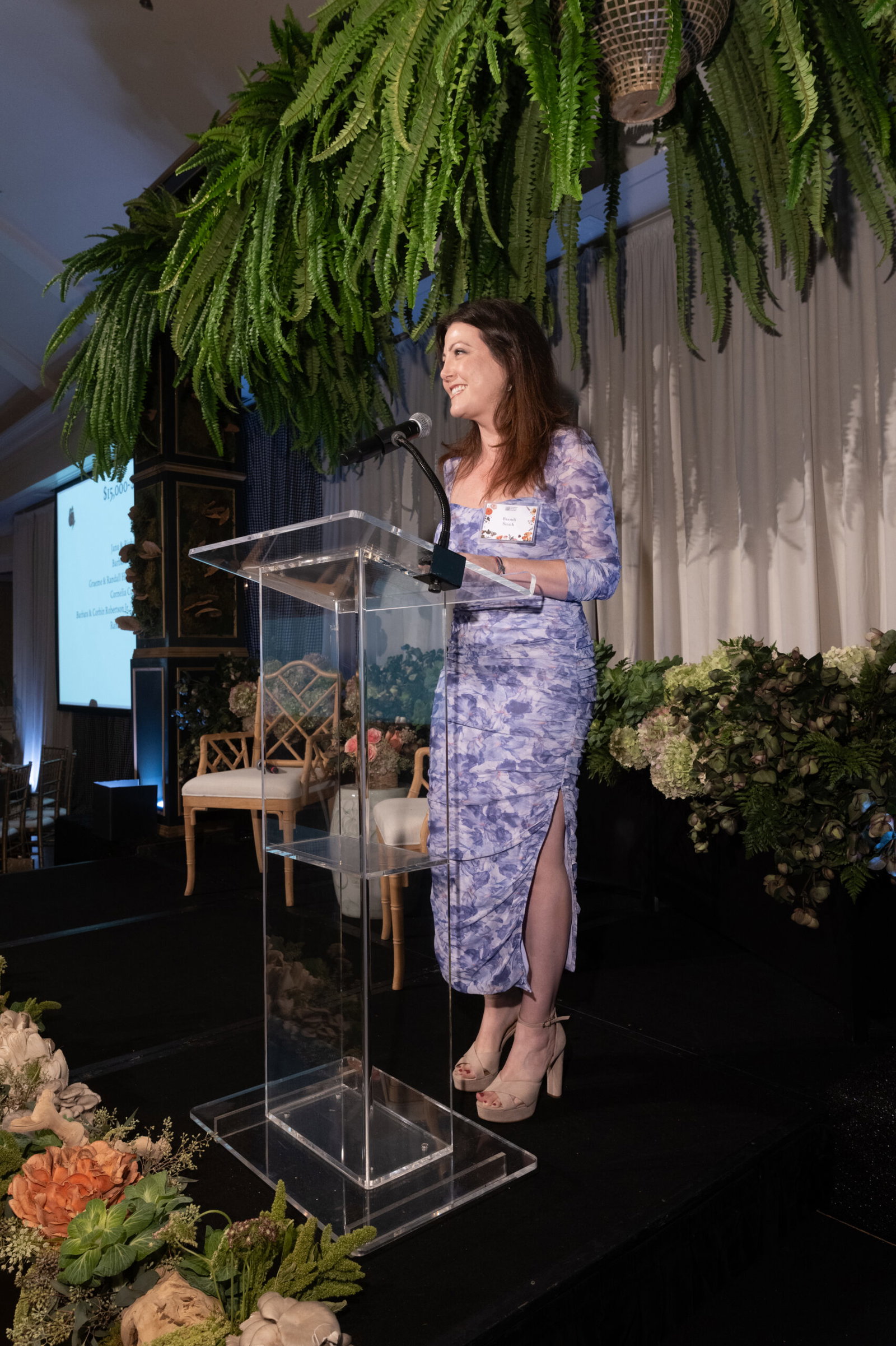 Emcee Brandi Smith (Photo by Daniel Ortiz)